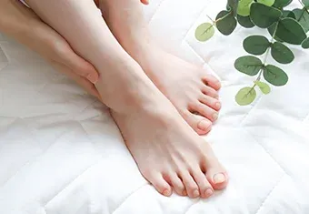 Nail.care.salon.R